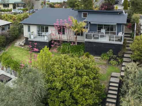 8 Burnside Terrace, Atawhai