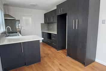 708 Te Atatu Road, Te Atatu Peninsula