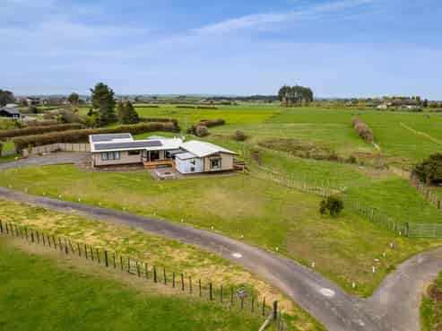 11A Warwick Road, Stratford