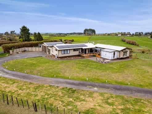 11A Warwick Road, Stratford