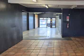 Prime Stoke Retail Space