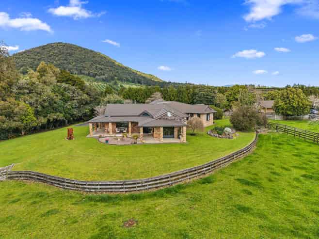 70 Watrous Downs, Maungatapere