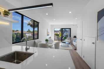 1/13 Farringdon Street, Glen Innes