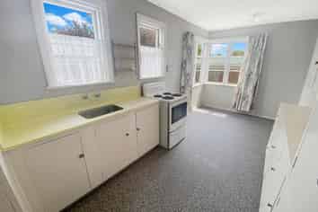 33 Blighs Road, Strowan