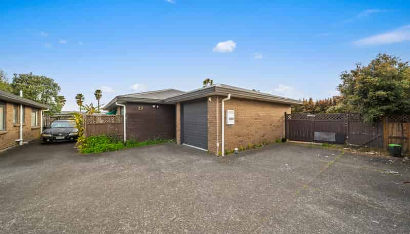 27 Robertson Road, Favona