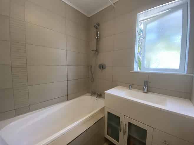 1006A Copeland Road, Akina