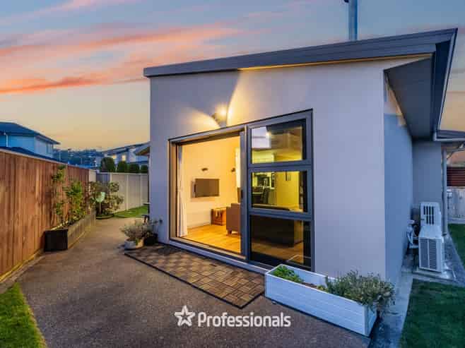 8a Glen Iris Grove, Woburn