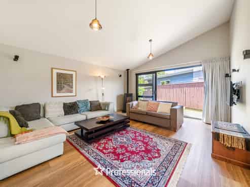 8a Glen Iris Grove, Woburn