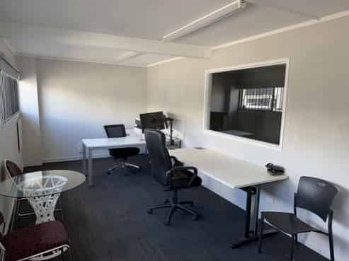 Immaculate industrial warehouse for lease