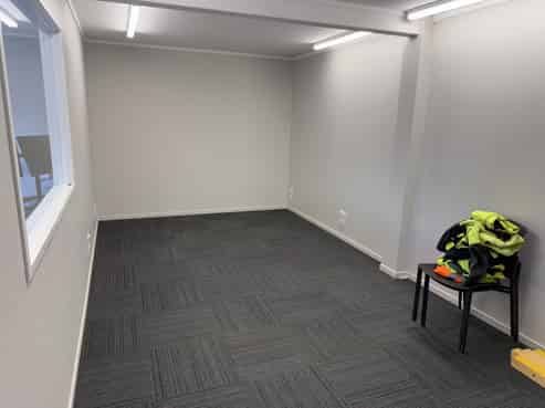 Immaculate industrial warehouse for lease