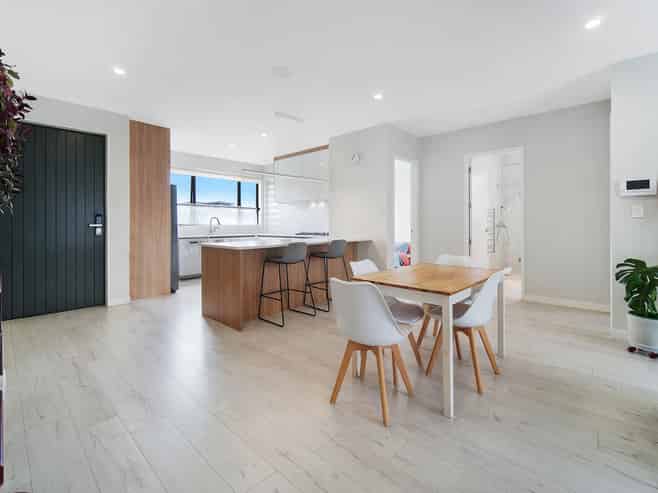 6 Joseph Kokich Avenue, Swanson