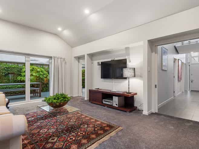1/10 Naseby Street, Merivale