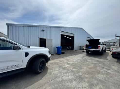 Modern Onekawa Warehouse