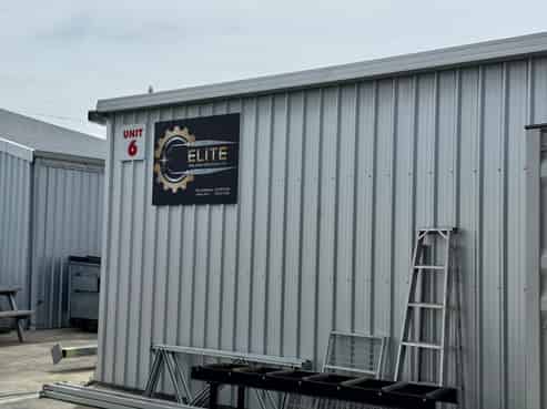 Modern Onekawa Warehouse