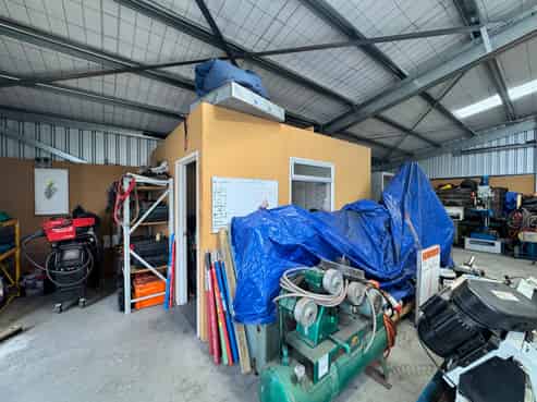 Modern Onekawa Warehouse