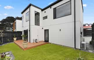 2/1368 Victoria Street, Beerescourt
