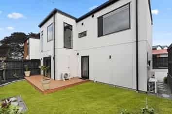 2/1368 Victoria Street, Beerescourt