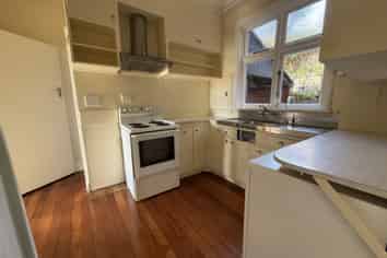 30 Charlotte Street, Roslyn