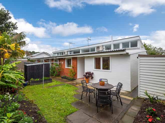 5/6 North Avenue, Devonport