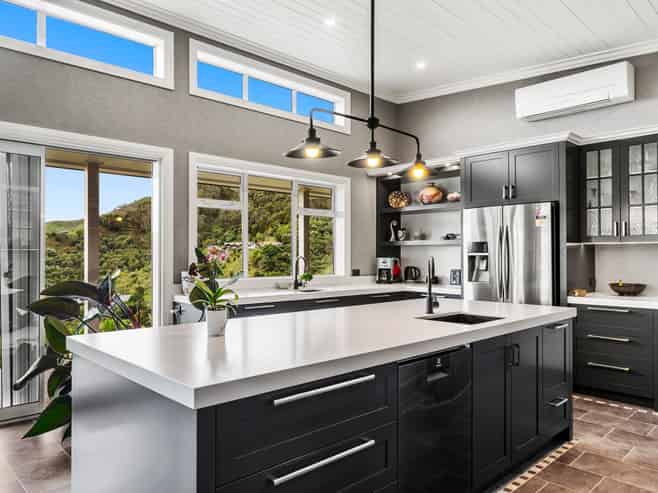 6A Seaview Drive, Mahia
