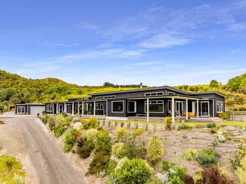 6A Seaview Drive, Mahia