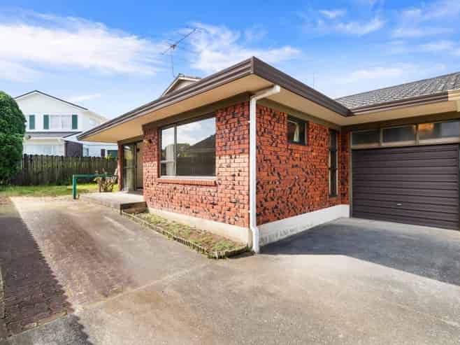 2/162 Prince Regent Drive, Farm Cove