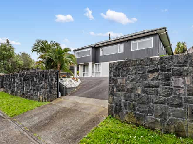 94 Norman Lesser Drive, Saint Johns