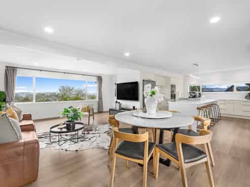 94 Norman Lesser Drive, Saint Johns