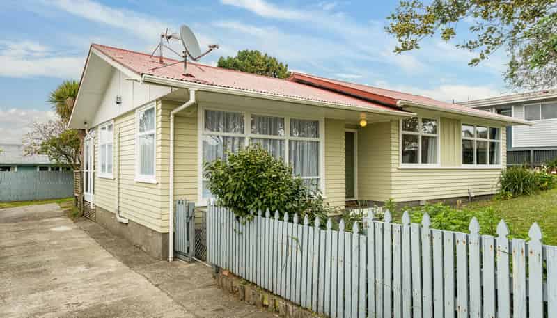 421 Warspite Avenue, Ascot Park