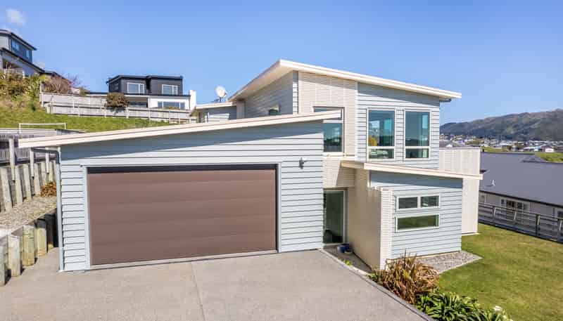10 Hollyford Place, Aotea