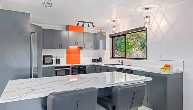 6 Moana View Road, Waikawa