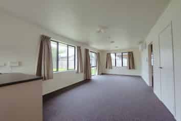 6B Tralee Place, Hillcrest