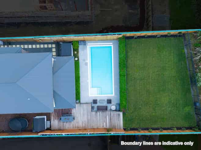 39 Headsail Drive, Long Bay