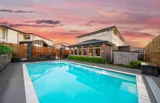 39 Headsail Drive, Long Bay