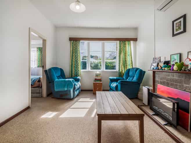 32 Riley Crescent, Woolston