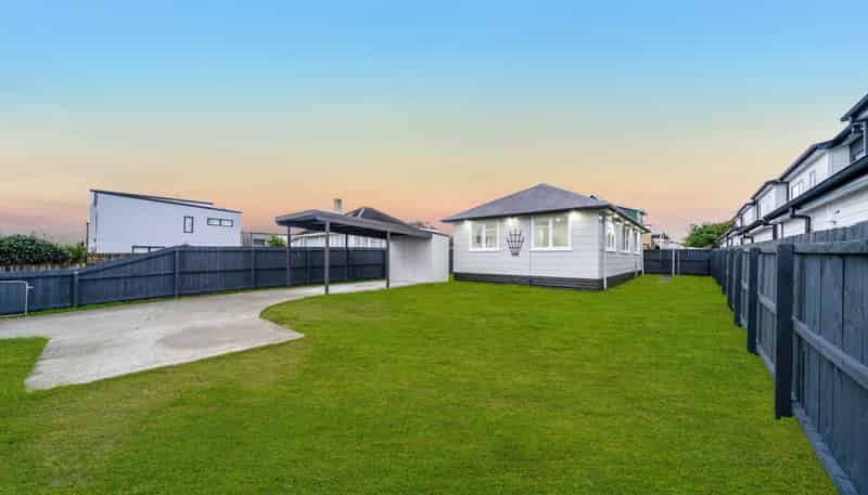 1/82 Swaffield Road, Papatoetoe