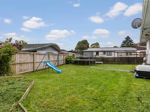 2/9 Heathberry Close, Papatoetoe