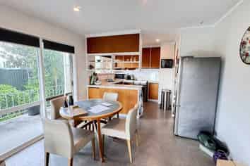 3/120 Orakei Road, Remuera