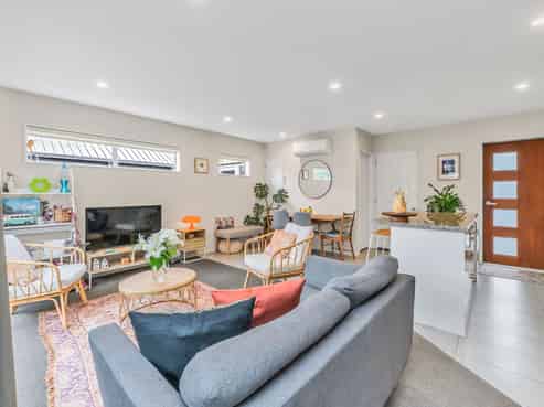 67D Burke Street, Addington