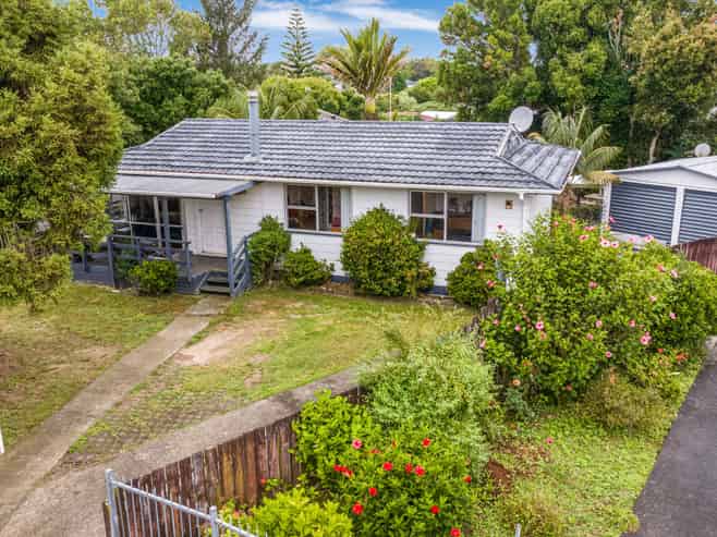15 Astor Place, Manurewa