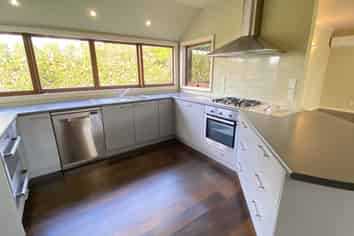 90 Te Kawa Road, Greenlane