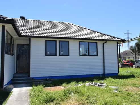 1 Natalie Place, Otara