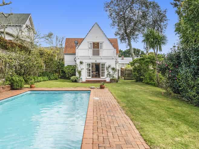 11A Westbourne Road, Remuera