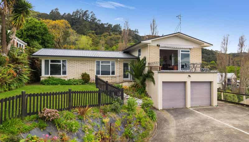 204 Saint Patricks Row, Thames
