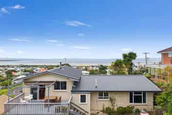 204 Saint Patricks Row, Thames