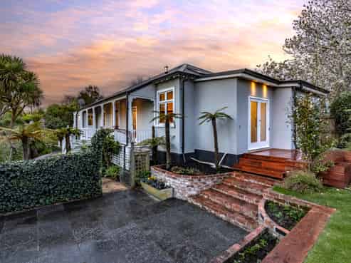 16 Kinloch Street, Saint Albans