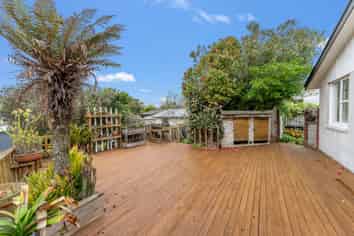 7 Chums Road, Paraparaumu Beach