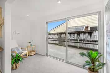 7 Chums Road, Paraparaumu Beach
