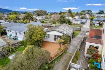 7 Chums Road, Paraparaumu Beach