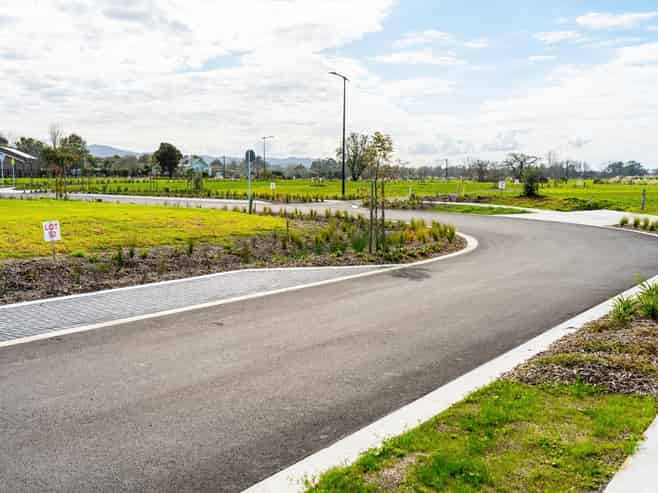  Three Rivers Lane and McKenzie Court, Waipu